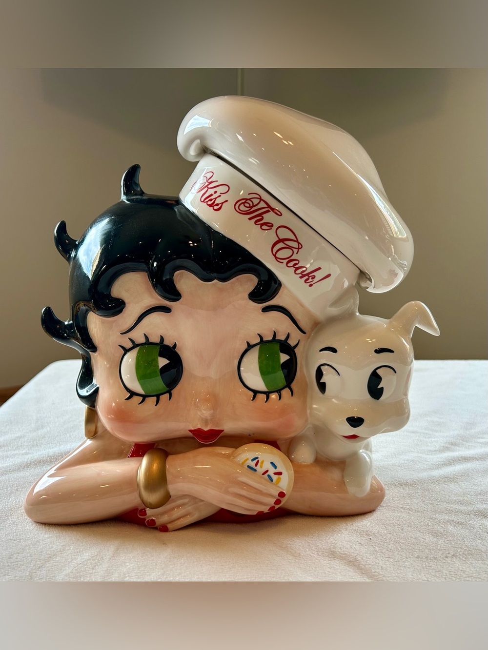 Betty Boop “Kiss the Cook” Bradford Exchange Collectable Cookie Jar w/Pudgy